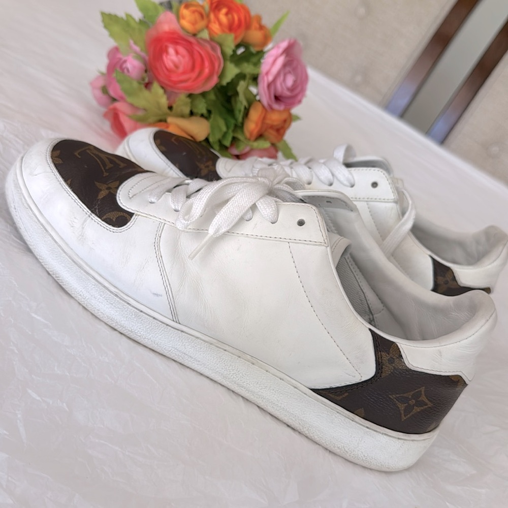 Authentic Louis Vuitton White and Brown Men's Sneakers - Picture 5 of 14